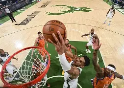 开元棋牌官网-人遭遇雄鹿逆转，米德尔顿杀死比赛