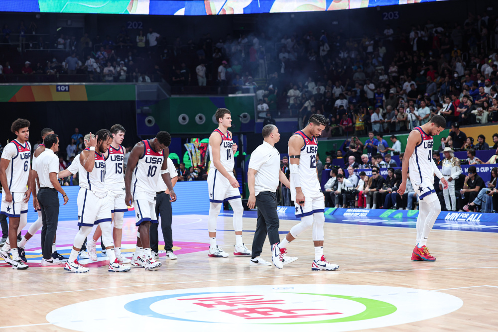 加拿大队连克对手一路晋级篮球世界杯(加拿大篮球队2021)